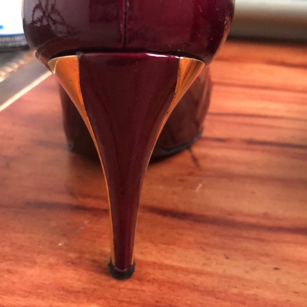 Ruby Red And Gold Stuart Weitzman Heels - image 6